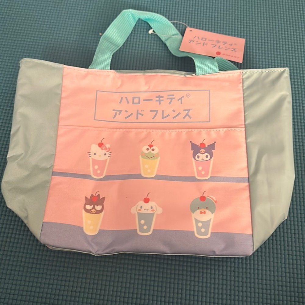 Bokksu Sanrio Hello Kitty and Friends Insulated Bag